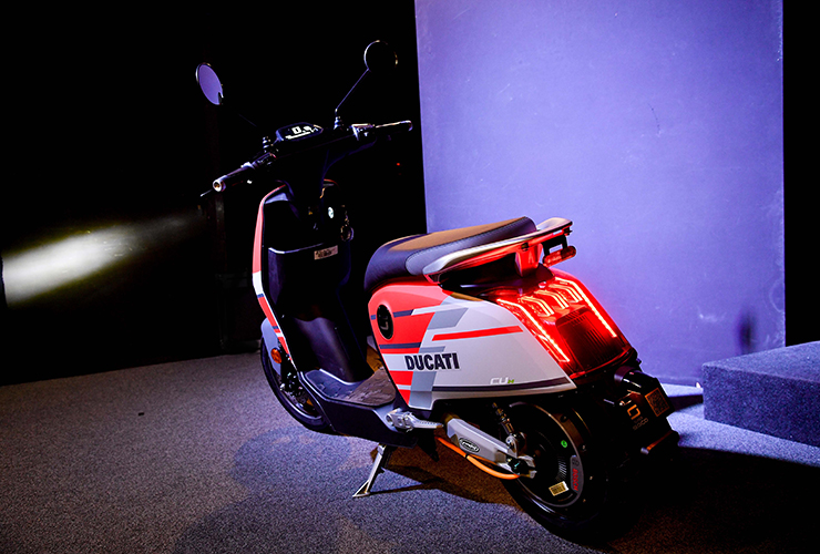 Super Soco CUx Limited edition Ducati