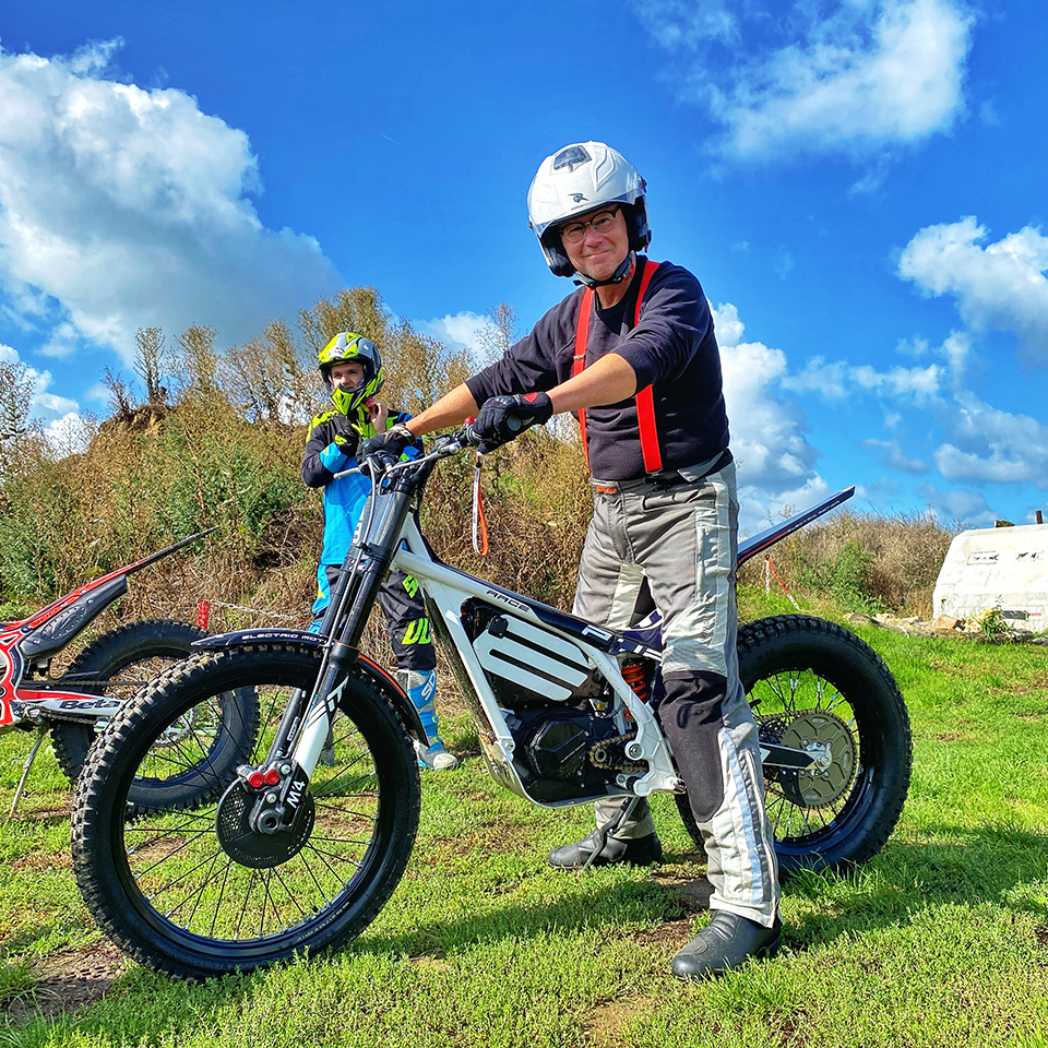 Electric Motion Center - Endurofun - THE PACK - Epure - Electric Motorcycles News