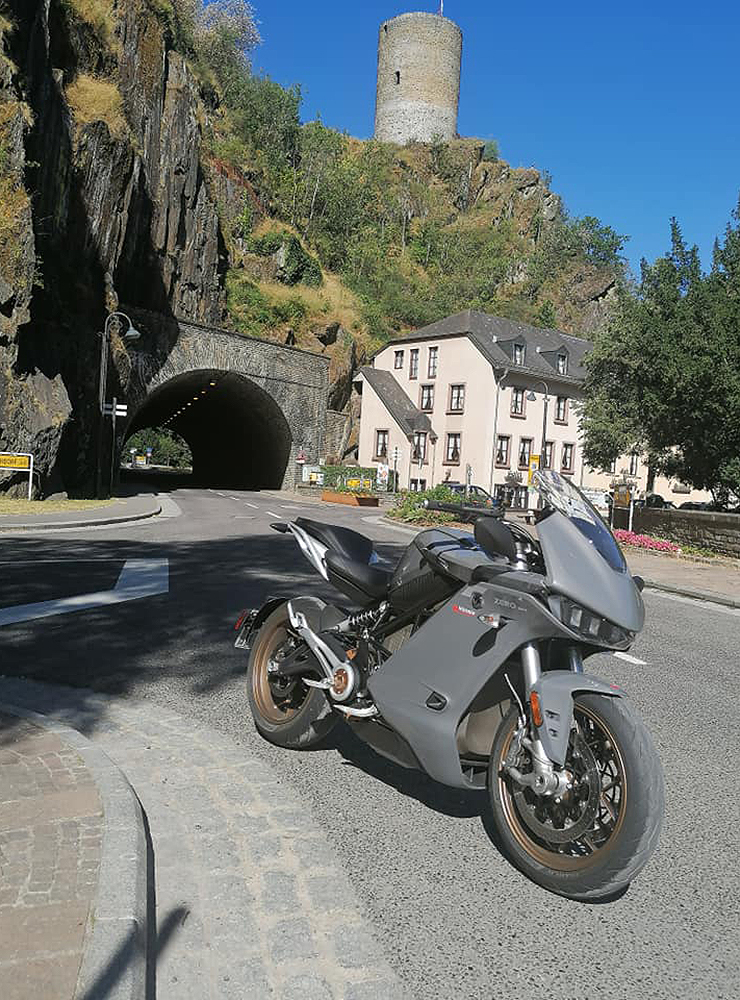 THE PACK 2000 km roadtrip - Electric Motorcycles News