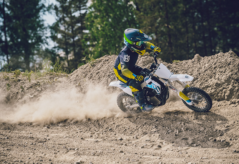 FIM Youth e-Motorcross Championship - THE PACK - Electric Motorcycles News